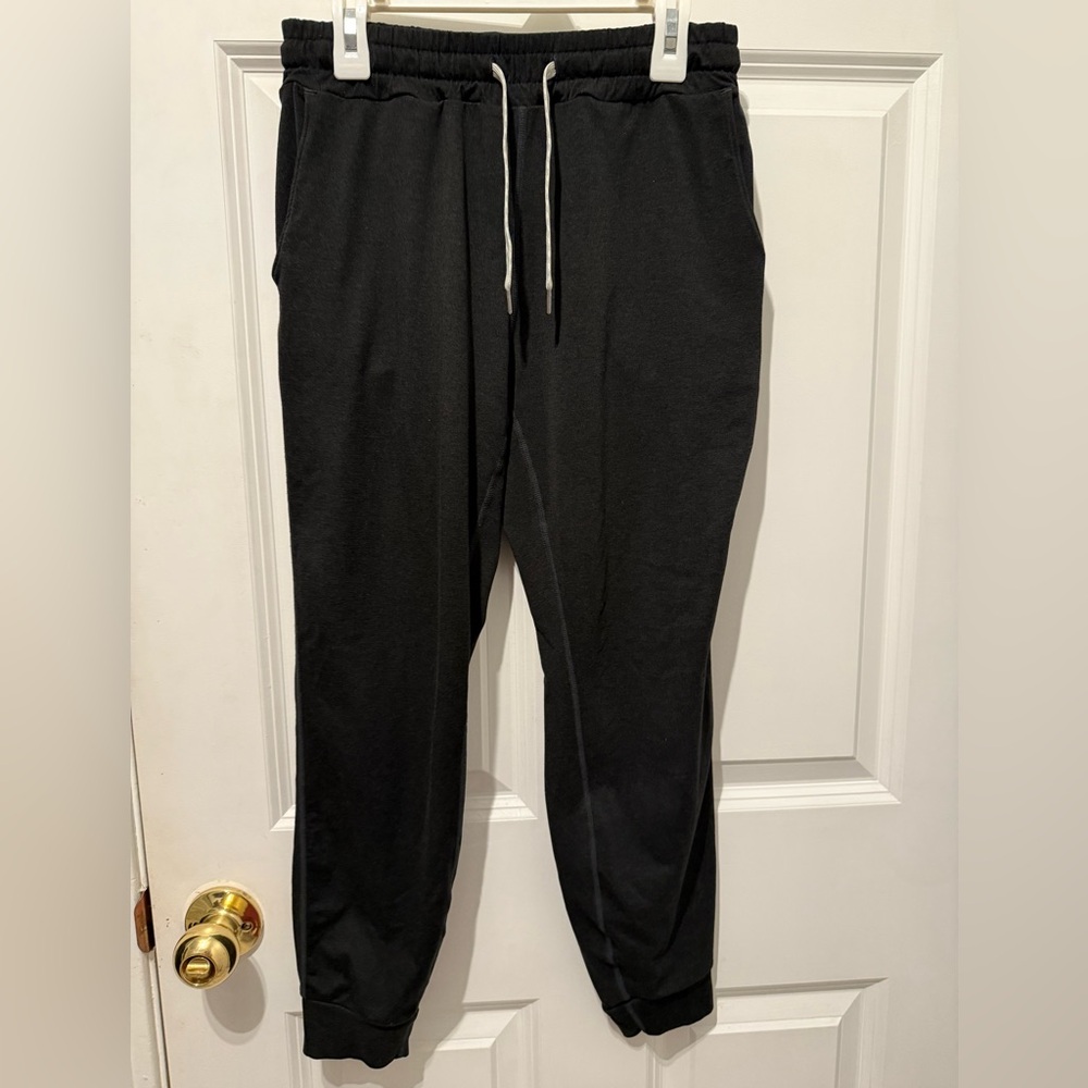 Vuori Black womens Joggers